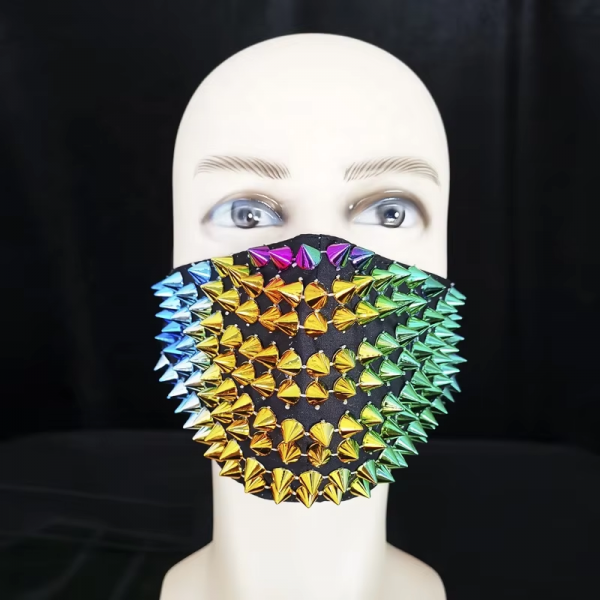 Spike half face mask