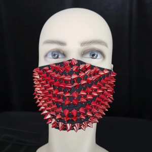 Spike half face mask