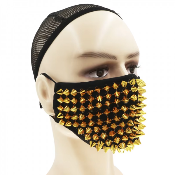 Spike half face mask